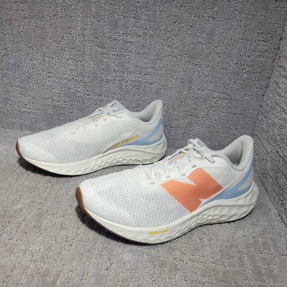 New Balance Fresh Foam Arishi v4 Unisex Size US W9.5 M8 Sea Salt Running Shoes - Picture 4 of 9